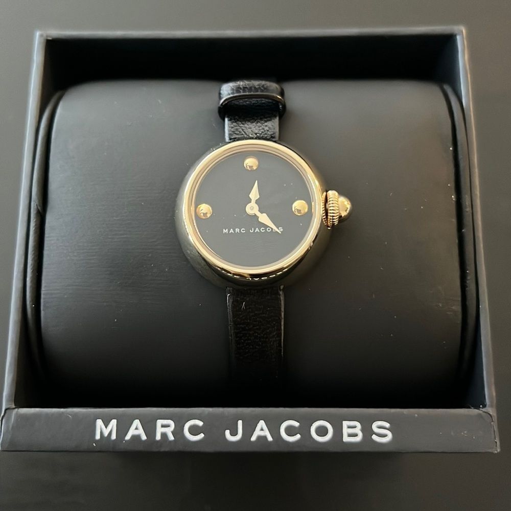 Marc Jacobs bracelet watch NIB